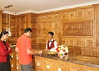 Araliya Green Hills Hotel