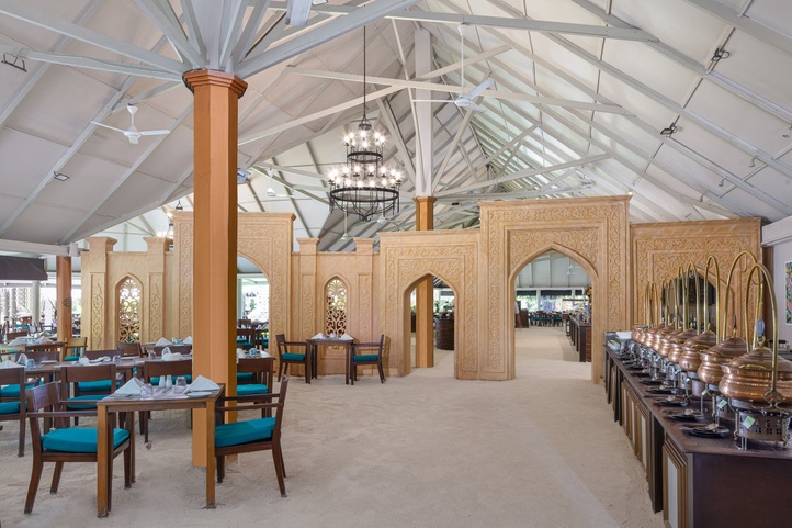 Adaaran Select Hudhuranfushi