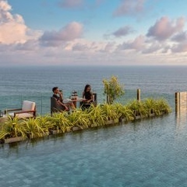Crystal Sands Sky Villas
