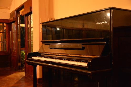 Bandarawela Hotel