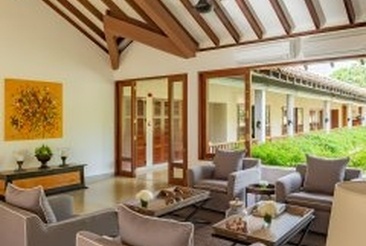 Taru Villas The Long House Taru Villas