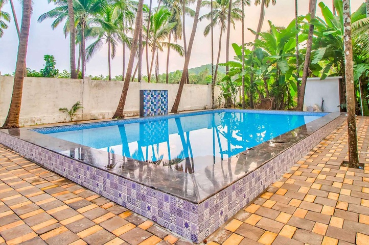 Arambol Paradise Village Resort