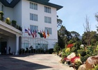 Araliya Green Hills Hotel