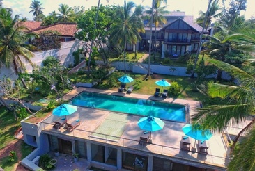 R Degree Hotel