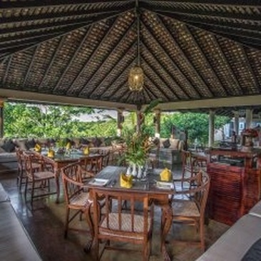 Villa Mayurana By Edwards Collection