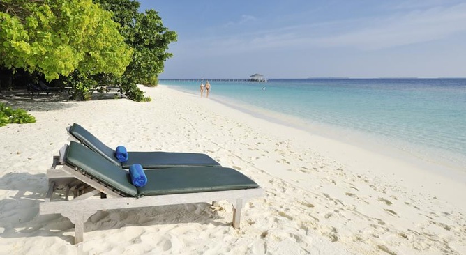 Royal Island Resort & Spa