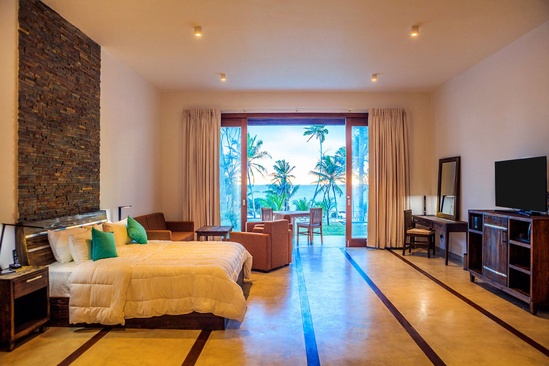 R Degree Hotel