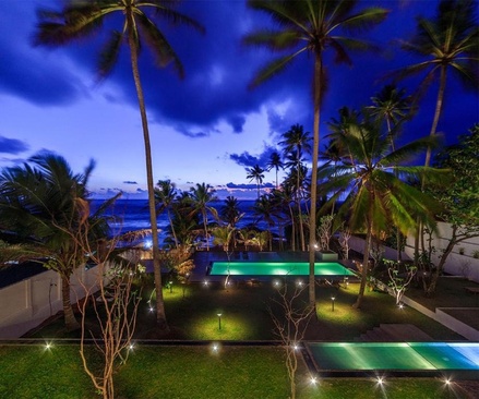 R Degree Hotel