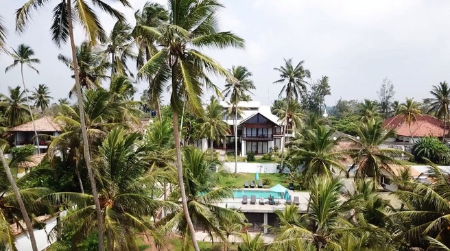 R Degree Hotel