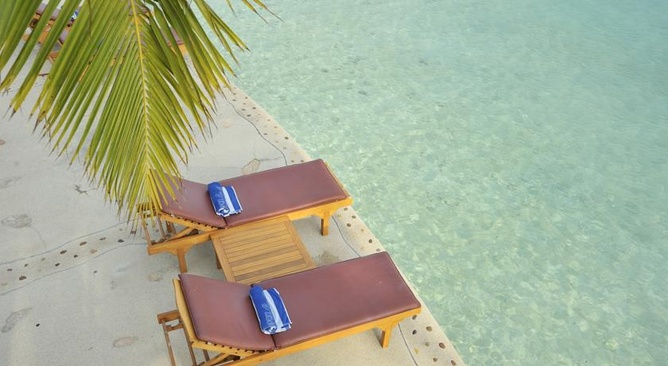Royal Island Resort & Spa