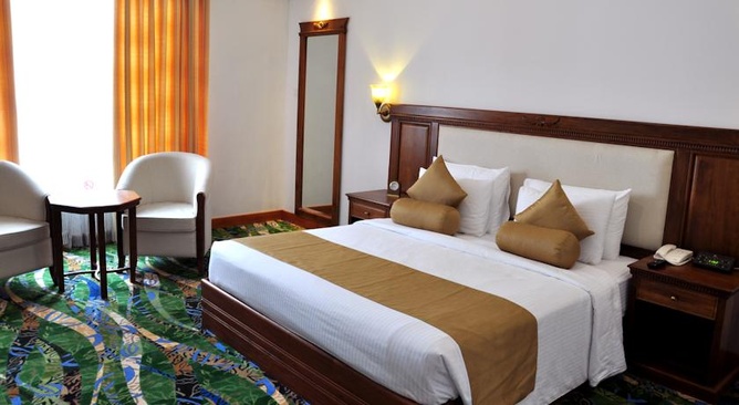 Araliya Green Hills Hotel