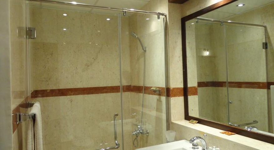 Taprospa Tissa
