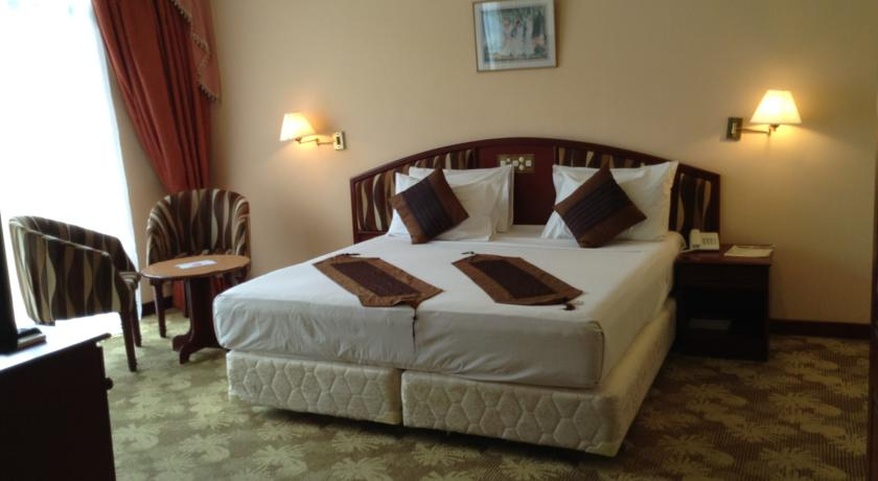 Devon Hotel