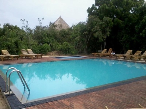 Giman Free Beach Resort