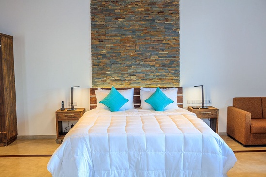 R Degree Hotel