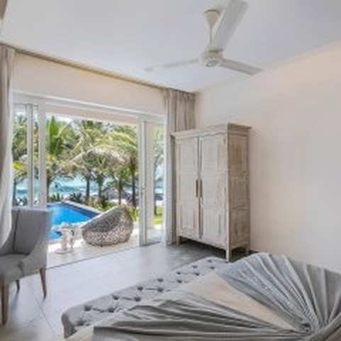 The Sandals By Edwards Collection