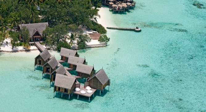 Constance Moofushi