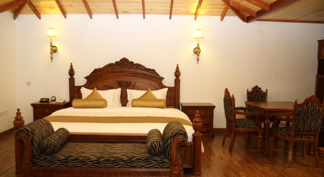 Araliya Green Hills Hotel