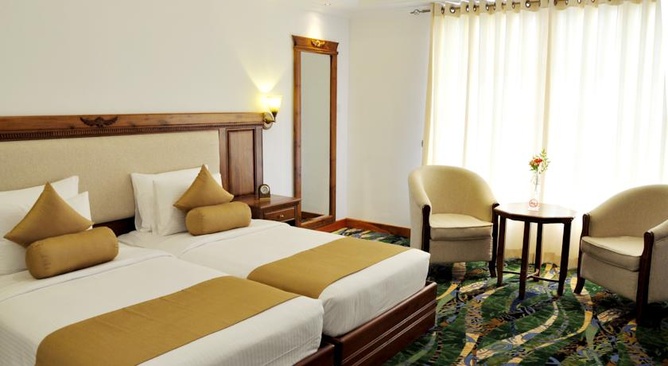 Araliya Green Hills Hotel